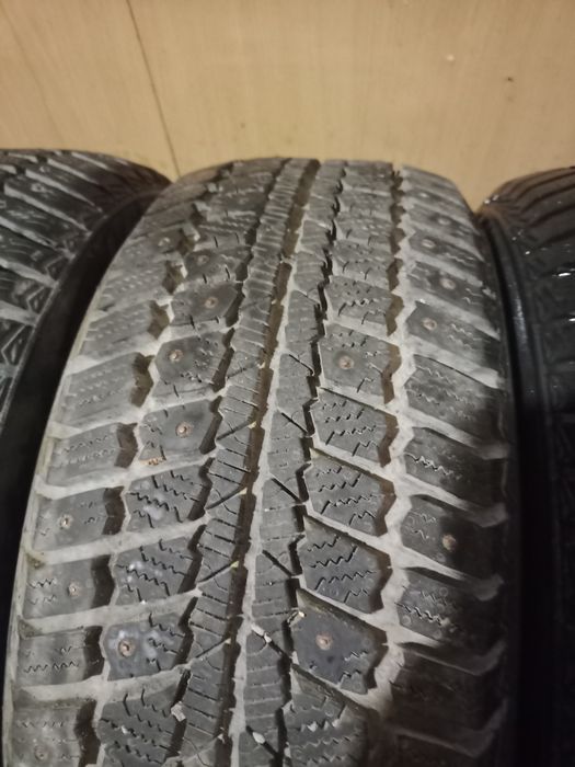 Автошины зимние шипованые