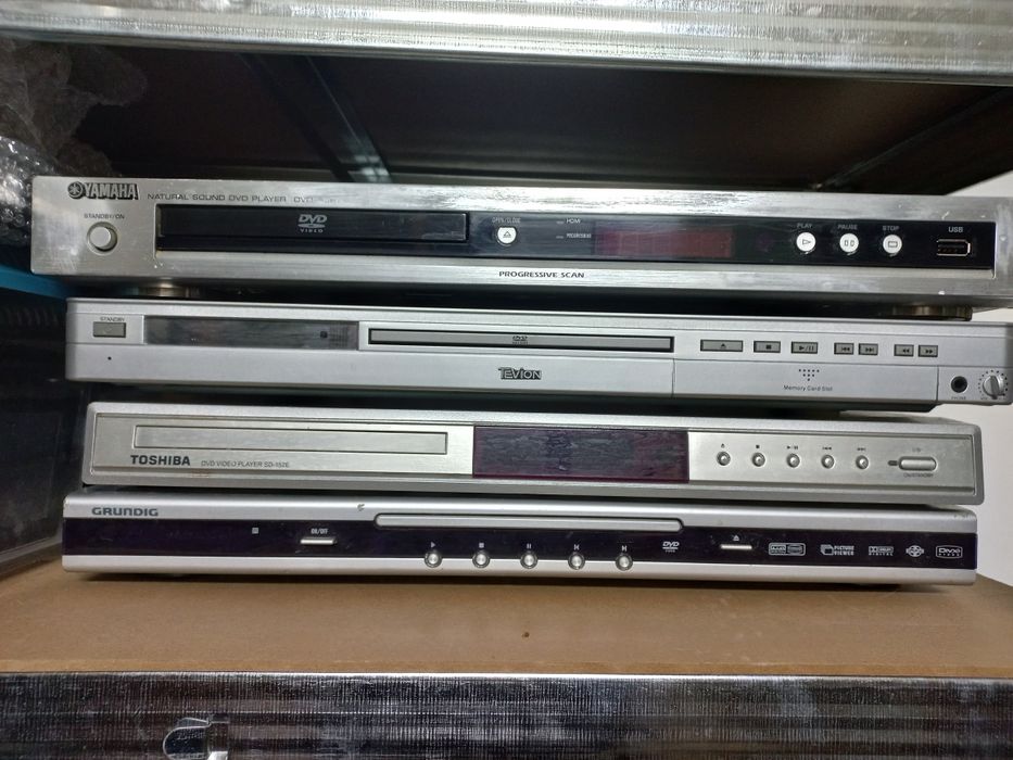 Dvd player Yamaha toshiba tevion sony jvc grundig lg