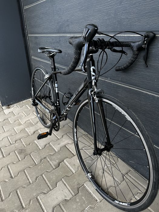 Шосеен велосипед Giant Liv 47см 28” 2х9