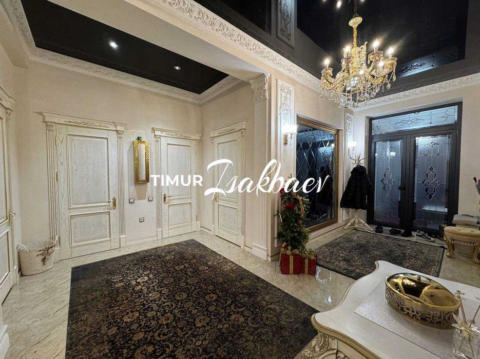 Продам ЕвроДом Центр Луначарского 2,3 сотки