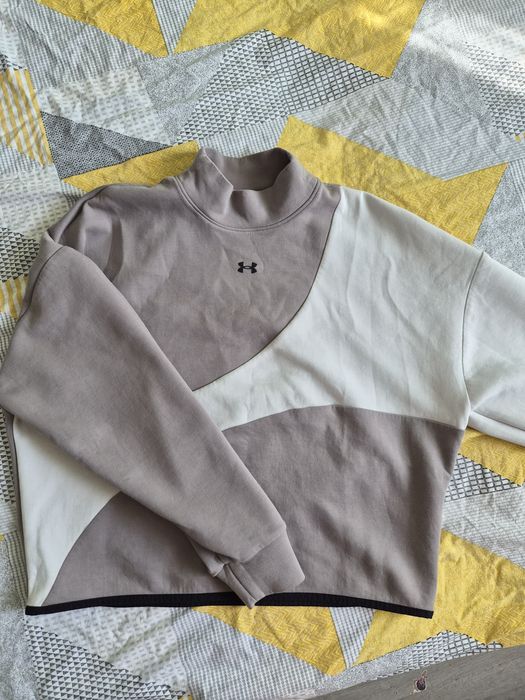 Дебела блуза Under Armour