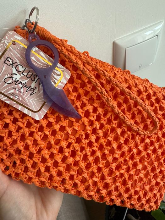 Епоксидна смола: гриндери, хартийки , пепелници и ключодържатели