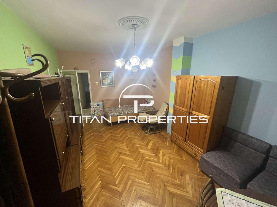 Дава се под наем Тристаен апартамент в Варна, Нептун - 100 кв.м за 425 € - Снимка #1