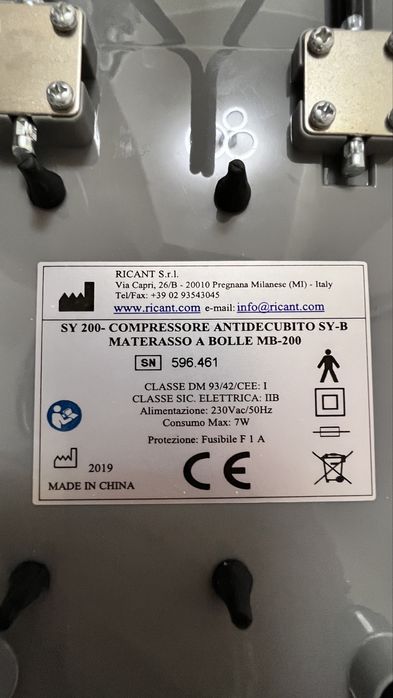 Vând saltea antiescară