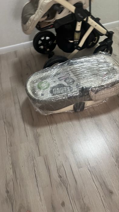 Продам коляску на запчасти