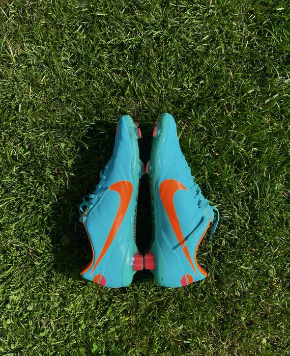 Nike Retro Mercurial Vapor VIII Size 44