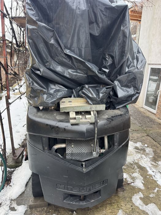 Dezmembrez stivuitor mitsubishi