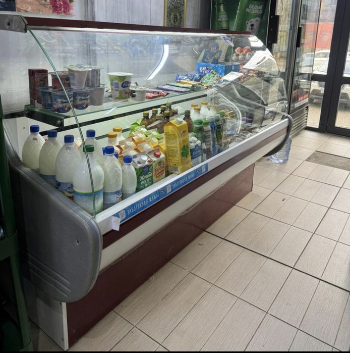 Холодильник витринный