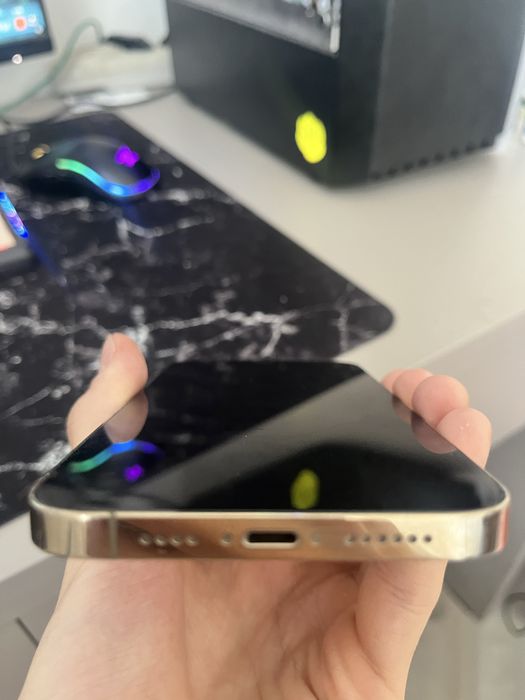 Iphone 12 Pro Max в отличном состоянии(торг)