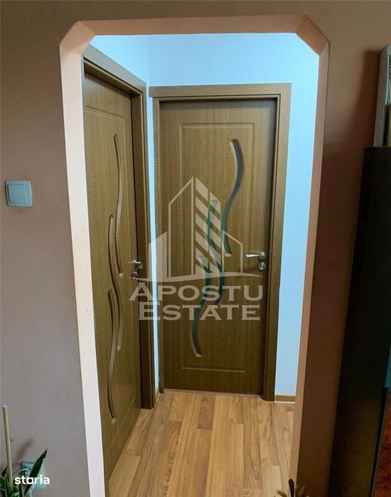 Apartament 3 camere de vanzare, zona Girocului Timisoara