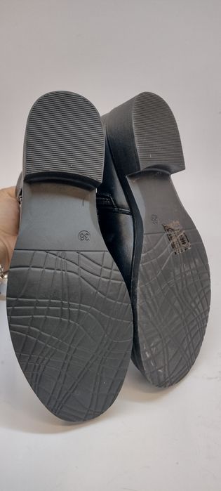 Дамски зимни боти. Чисто нови, 38 номер.