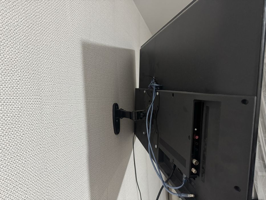 Продам телевизор Haier