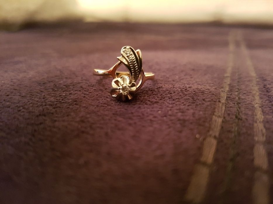 Кольцо с бриллиантами 585 пробы, 17.5 раз