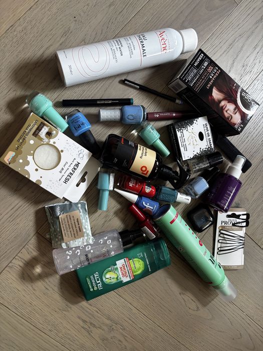 Лот козметика Essie, Orly, KIKO, Avene, Taft, syoss, Garnier
