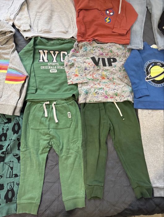 Lot haine mărimea 98