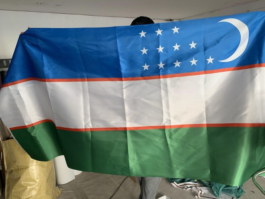 Bayroqlar zakazga va tayyorlari bor
