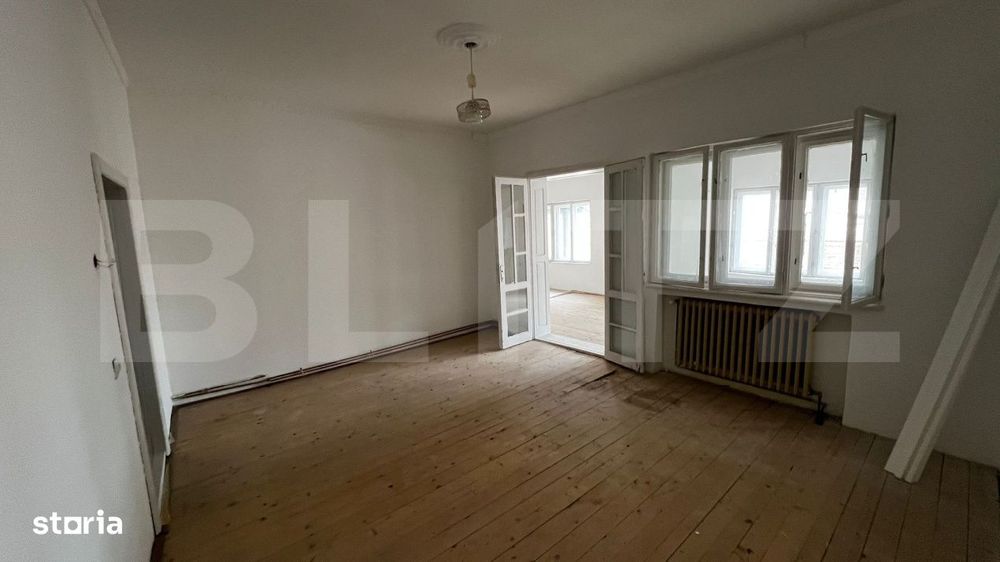 Casa de vanzare, 6 camere, 198 mp utili, teren 644 mp, zona centrala