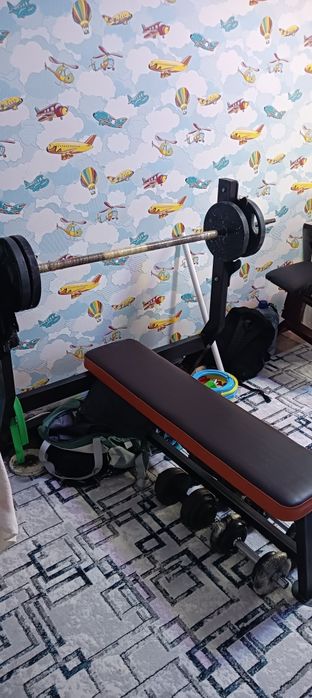 Продаётся Скамья для жима на грудь почти новая !