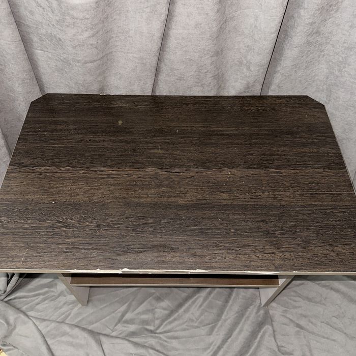 Журнальный столик