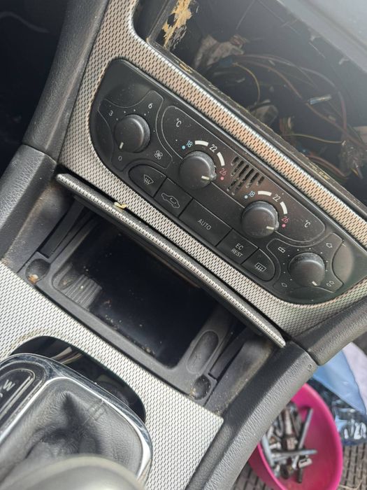 Mercedes 203 купе 1.8 бензин 130 к.с. 2002 година