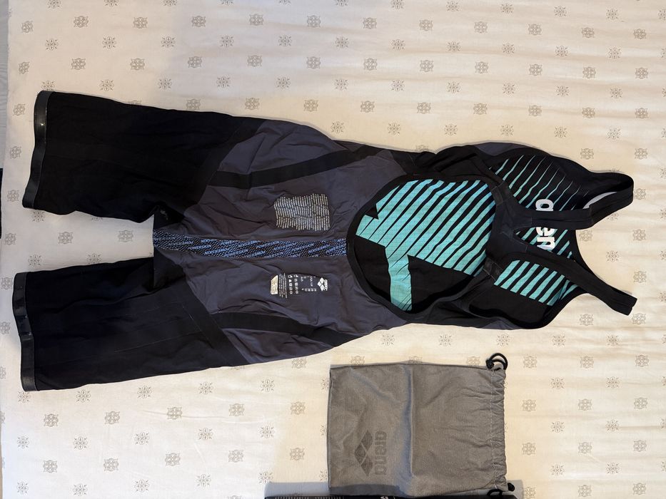 Costum Arena POWERSKIN CARBON CORE FX Diamonds open back