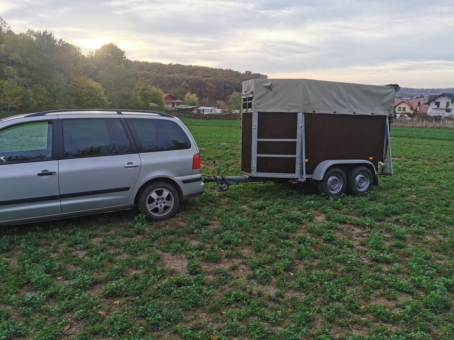 Remorcă transport animale 2000kg înmatriculată