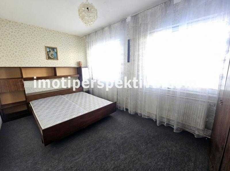 Продава се Тристаен апартамент в Пловдив, Тракия - 86 кв.м за 795 €/кв.м - Снимка #2
