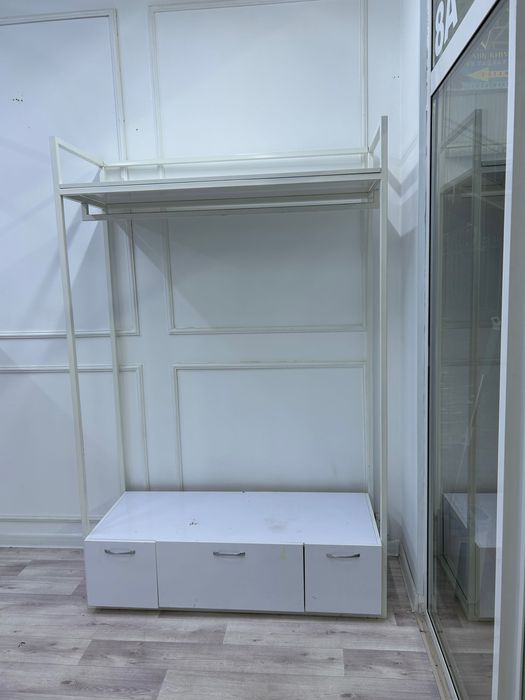 Рейли, шкаф, стойка