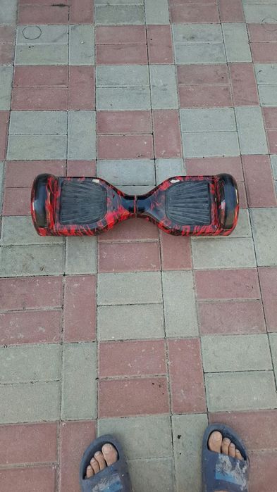 Hoverboard rosu