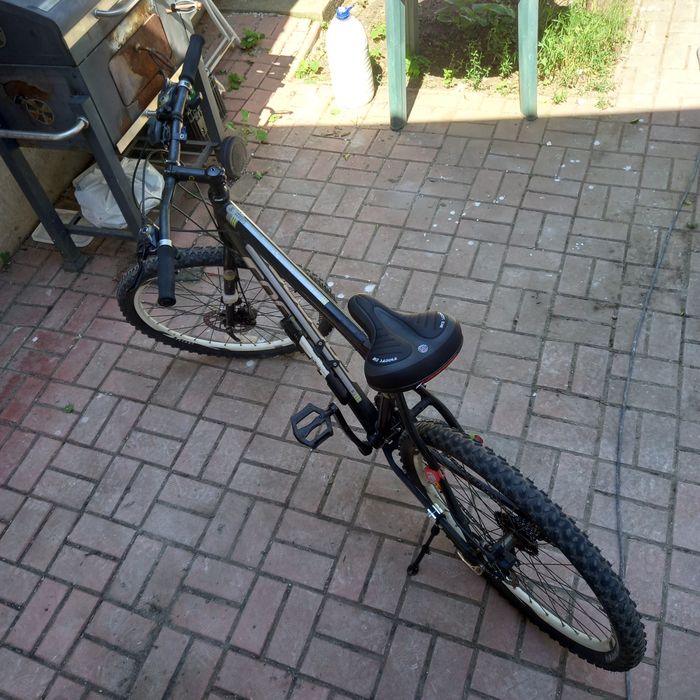 Bicicleta aluminu  pe discuri