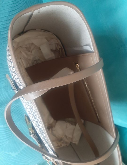 Нова дамска чанта Parfois