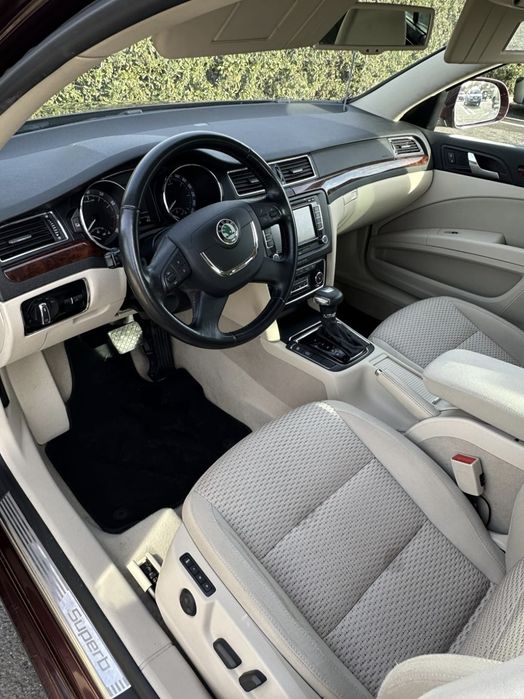 Skoda Superb se vinde