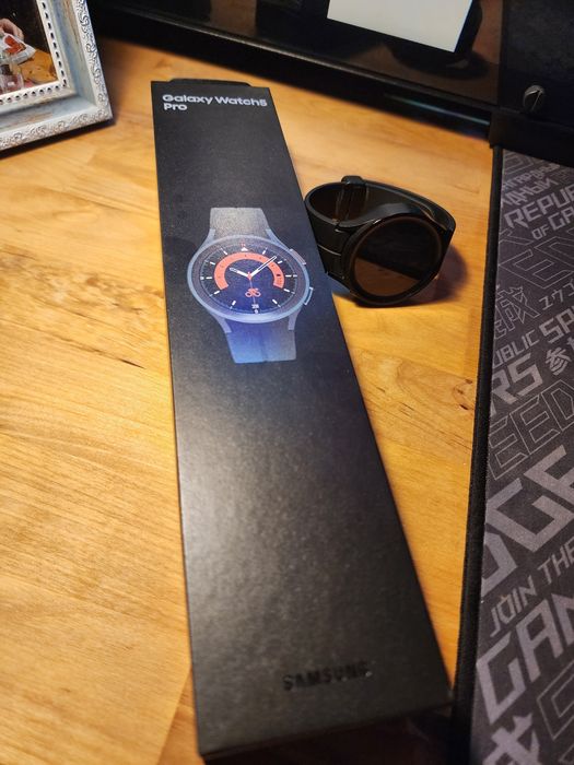 Запазен Galaxy Watch 5pro 45mm.