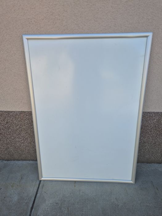 Vand casete publicitare luminoase,