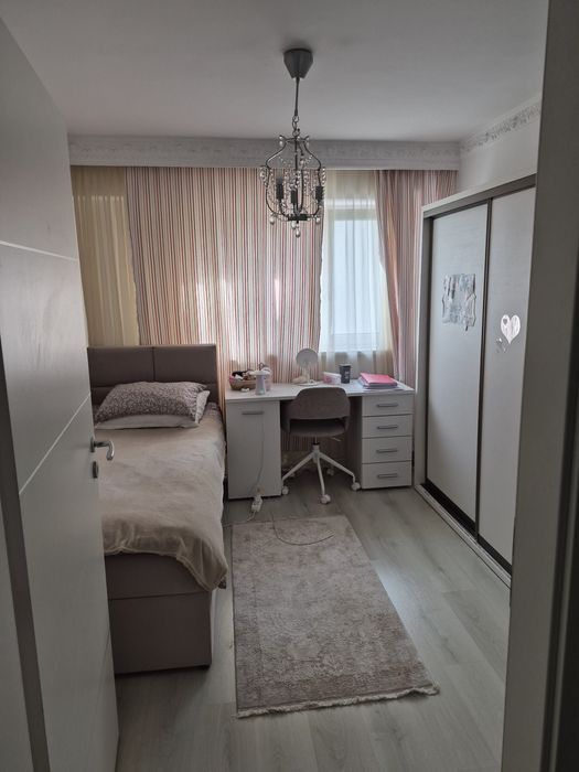 Vand apartament 4 camere zona ultracentrala