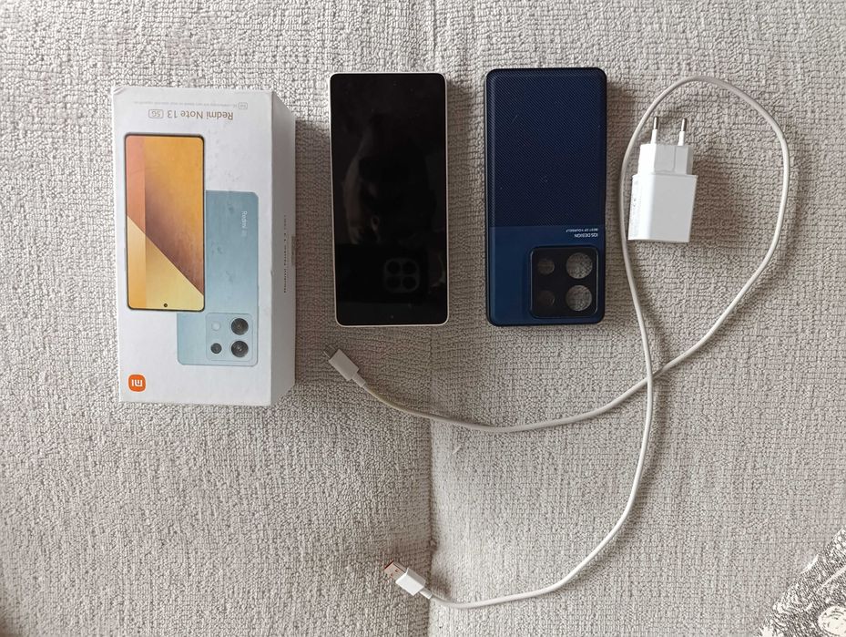 Xiaomi Redmi Note 13 5G + подарък кейс (отлично състояние)