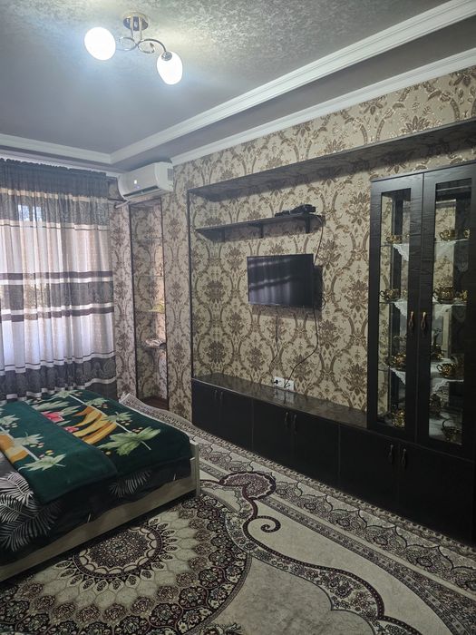 Аренда 2.хонали  метро беруний оилага берилади