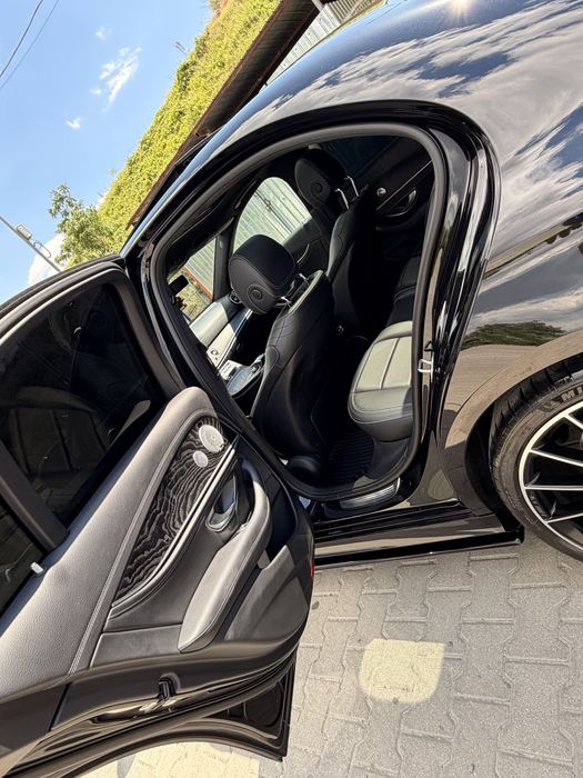 Vand Mercedes Benz E Class 400D 2019 4Matic