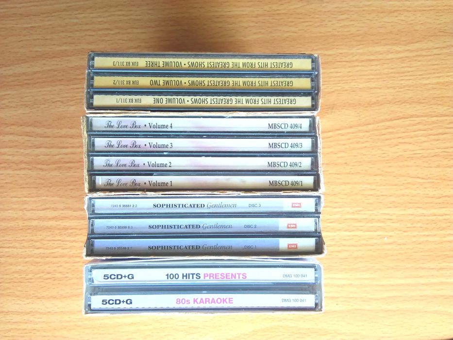 музикални CD комплекти на английски език