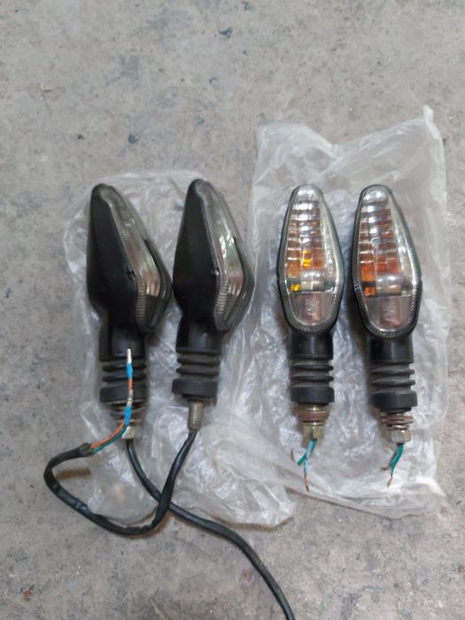 Продам. На мото поршня. Honda/Поворотники