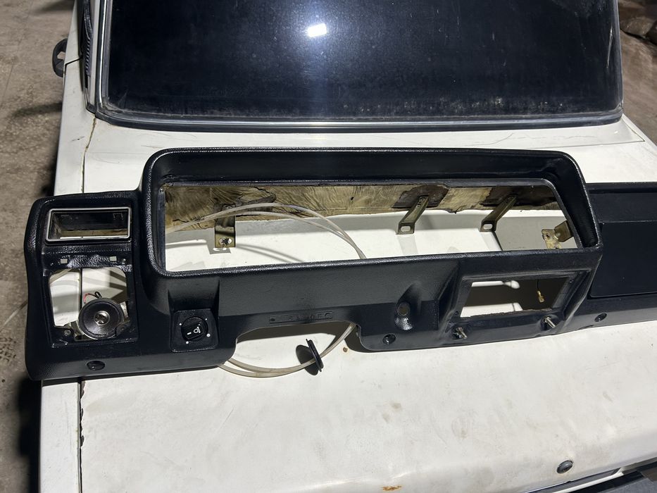 Панель приборов (Торпедо) ВАЗ 2107