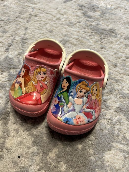 Papuci Crocs masura C6