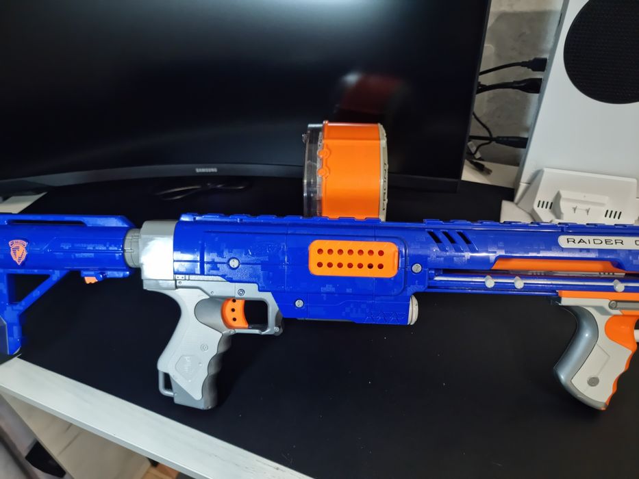 Продам Nerf Raider CS-35