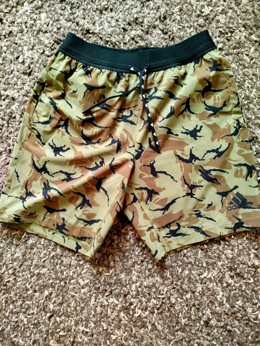 Adidas къси спортни панталони