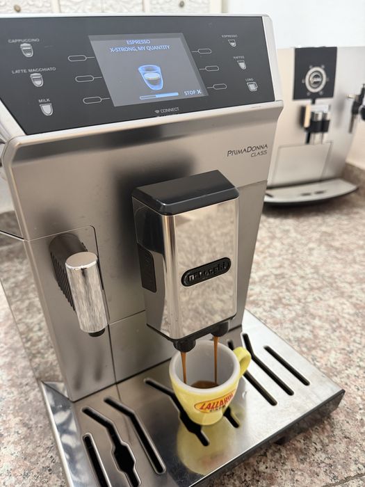 Кафемашина Delonghi primadonna class