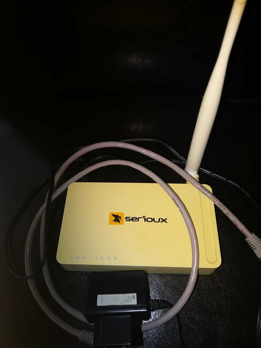 Router wireless serioux. Preț 25 lei.