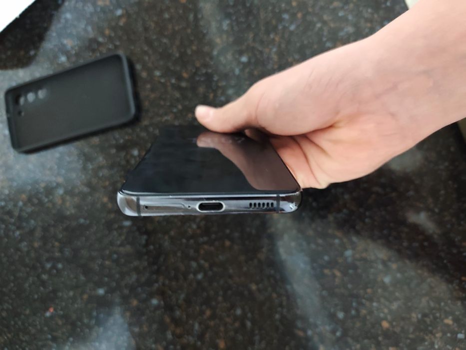 Samsung S22 с коробкой