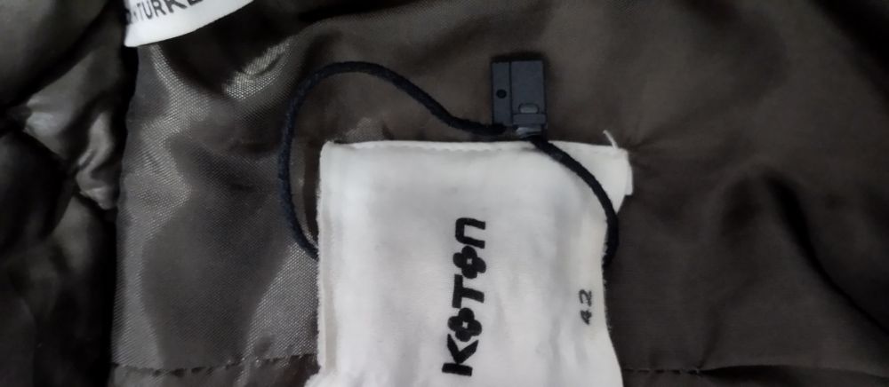 Продам куртку женскую