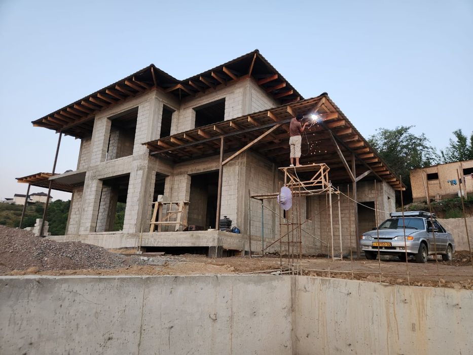 Строим дома    под ключ с нуля