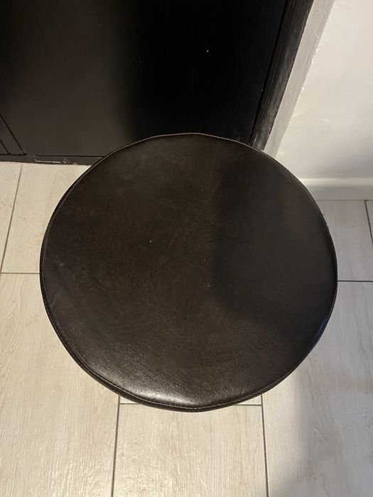 Vand tamburet in stare buna